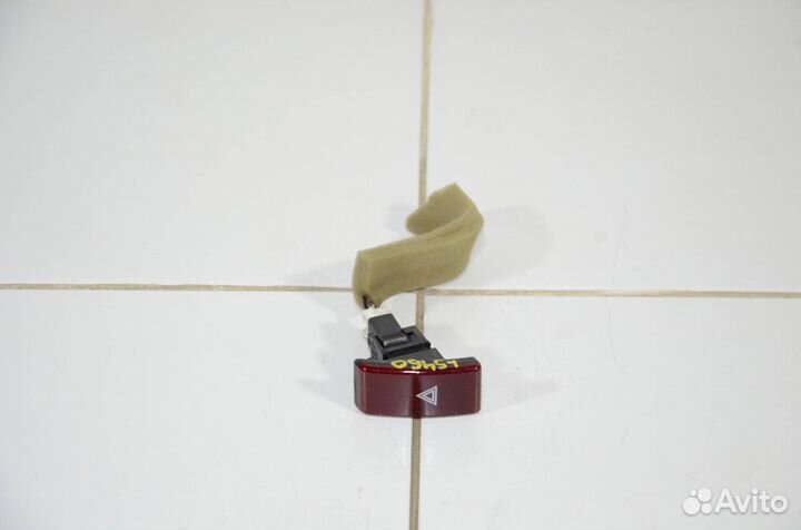 Кнопка аварийной сигнализации Subaru Forester SJ