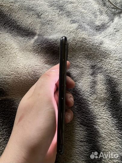 iPhone Xs, 64 ГБ