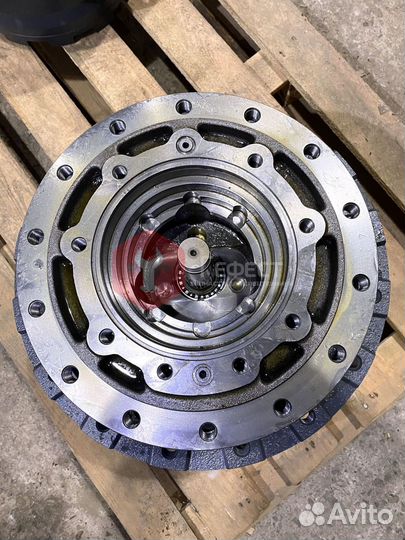 Бортовой редуктор Hitachi ZX130H 9181123