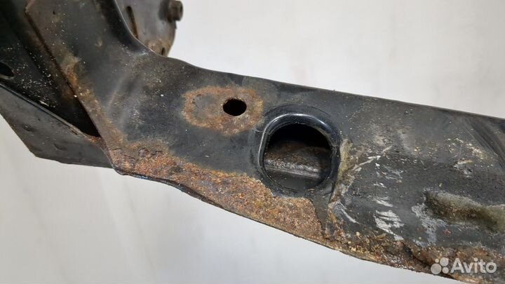 Балка под радиатор Ford Escape