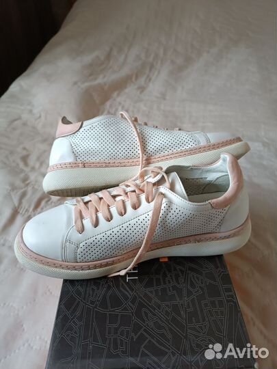 Кеды женские натуральная кожа 40 бу