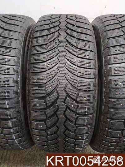 Bridgestone Blizzak Spike-01 285/60 R18 99B