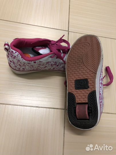 Кроссовки на колесах