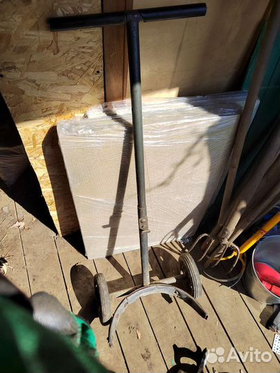 Тележка под бидон