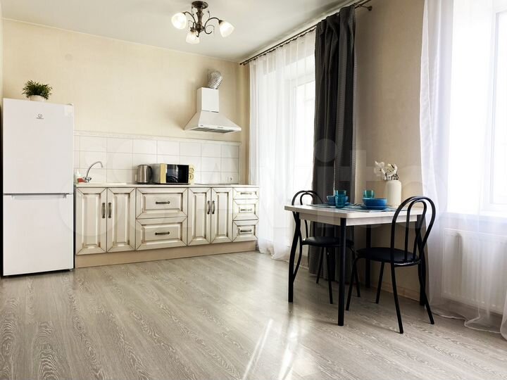 2-к. квартира, 40 м², 9/9 эт.