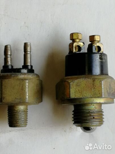 Датчик включения стоп.сигналов