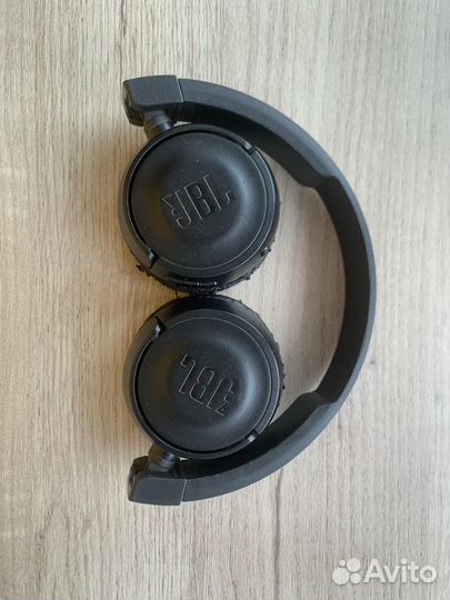 Беспроводные наушники jbl T450BT
