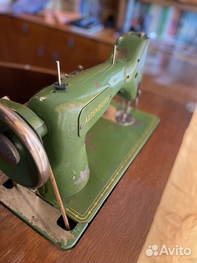 Антиквариат швейная машинка Аltenburg