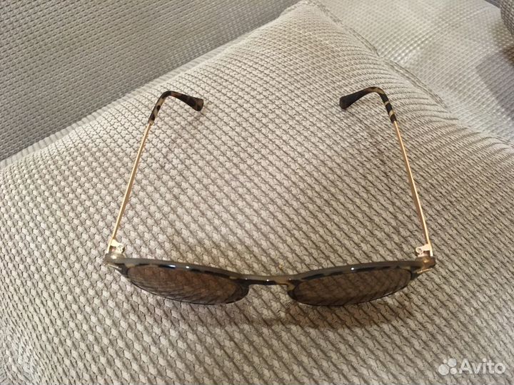 Очки солнцезащитные