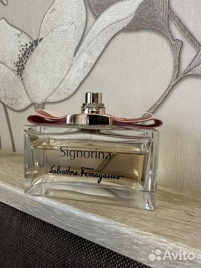 Парфюм Salvadore Ferragamo Signorina