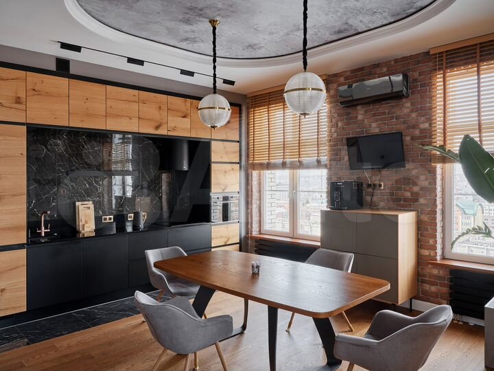 3-к. квартира, 130 м², 17/17 эт.