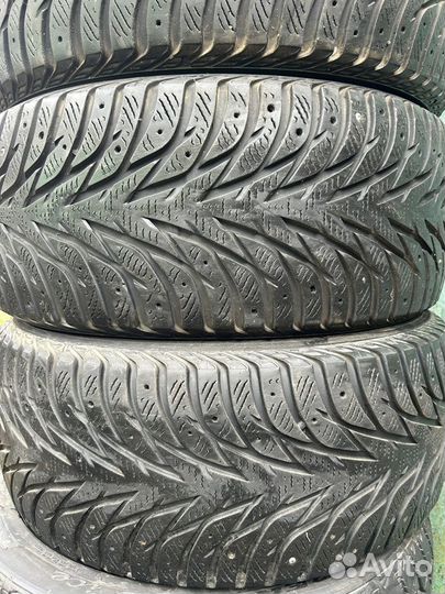 Yokohama Ice Guard Stud IG35 235/45 R17 97T