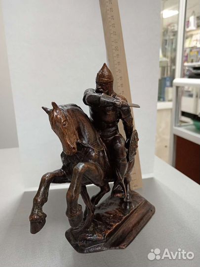 Бронзовая статуэтка СССР