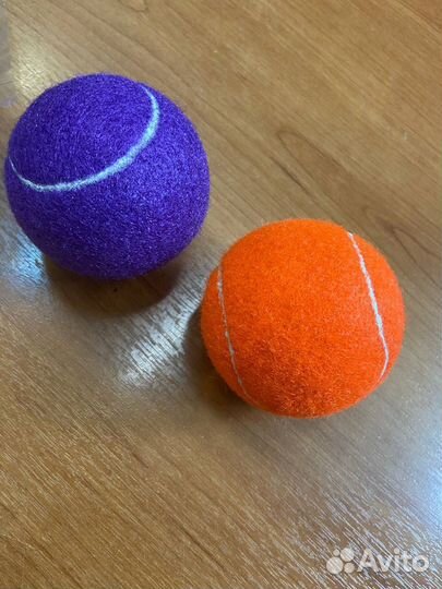 Теннисный мяч