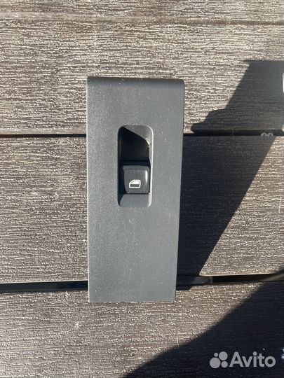 Кнопка управления стеклоподьемника skoda rapid