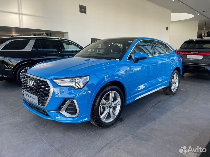 Audi Q3 2.0 AMT, 2022