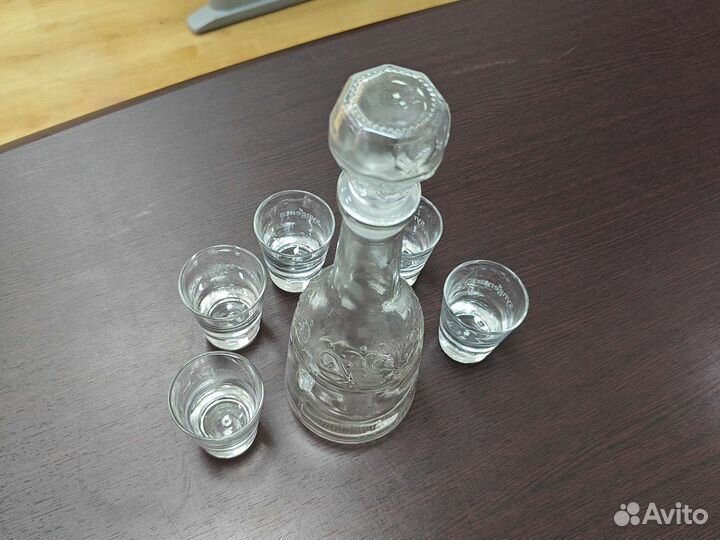 Графины и стопки