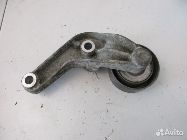 Кронштейн ролика-натяжителя Mercedes Benz Actros M