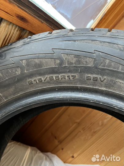 Goodyear UltraGrip Performance 215/65 R17 99