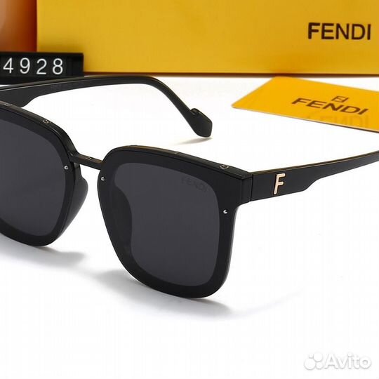 Солнцезащитные очки fendi 4928