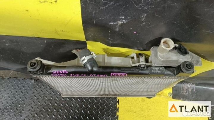 Радиатор toyota sienta