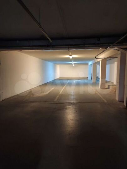 Машиноместо, 18 м²