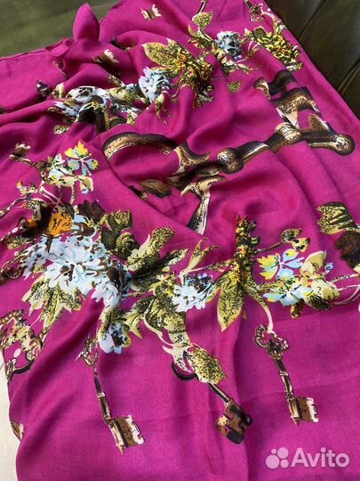 Палантин Dolce Gabbana широкий шарф. Шерсть