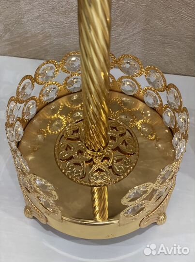 Держатель для бумажных полотенец с камнями