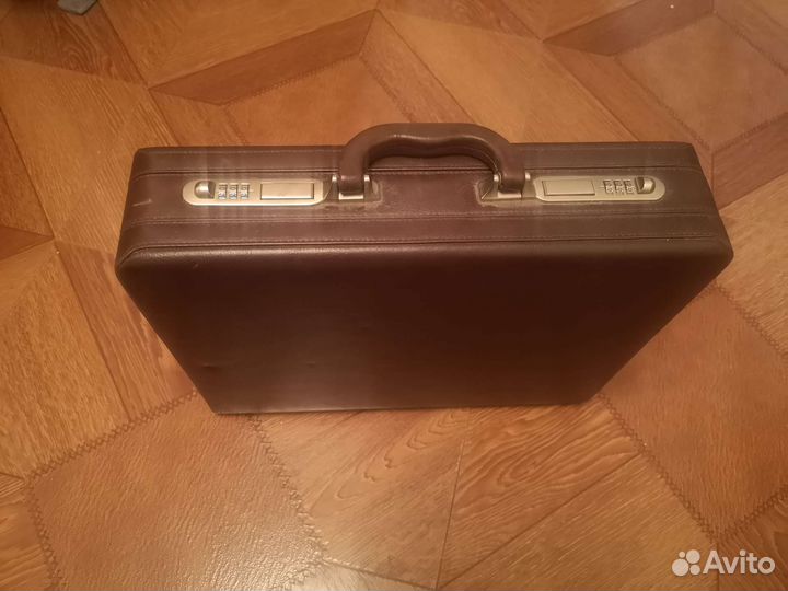 Дипломат кожаный