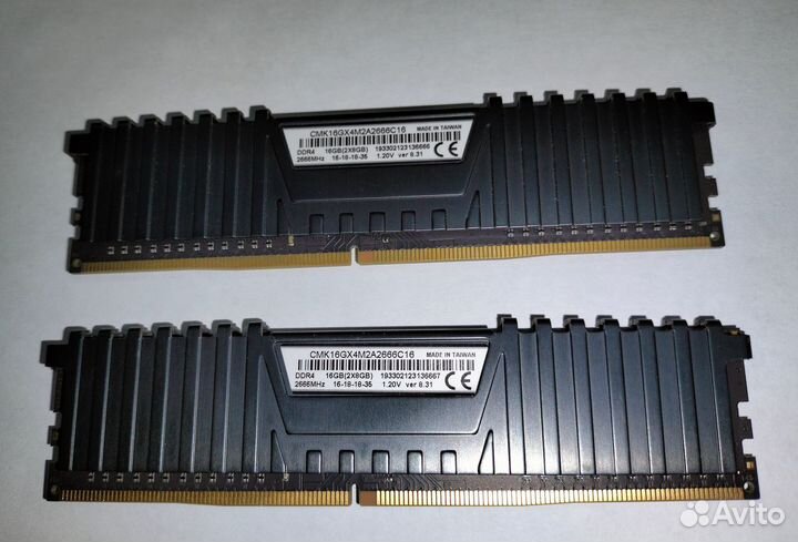 Оперативная память DDR4 Corsair (16 Гб)