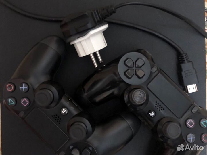 Sony playstation 4 slim