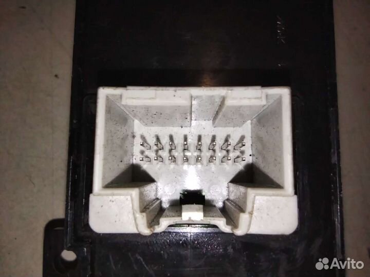 Кнопки управления зеркалами/фарами Chev Captiva