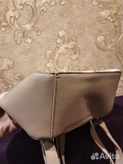 Рюкзак для девочки, состояние нового