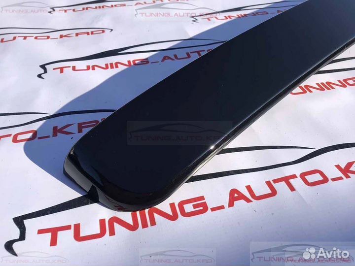 Спойлер на заднее стекло Toyota Camry 40 J2080