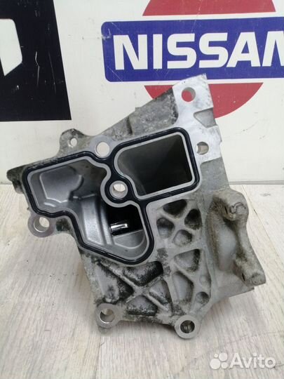 Корпус помпы Nissan serena NC26