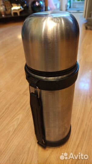 Термос металлический с кнопкой