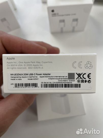 Зарядка на iPhone кабель