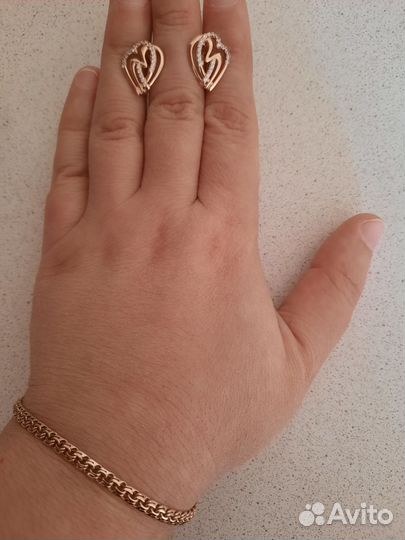 Золотые серьги