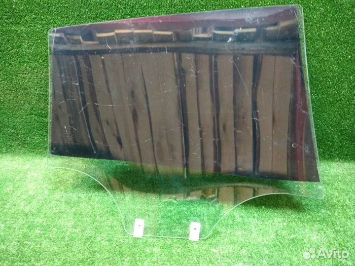 Стекло двери заднее левое Chevrolet Spark 3 M300