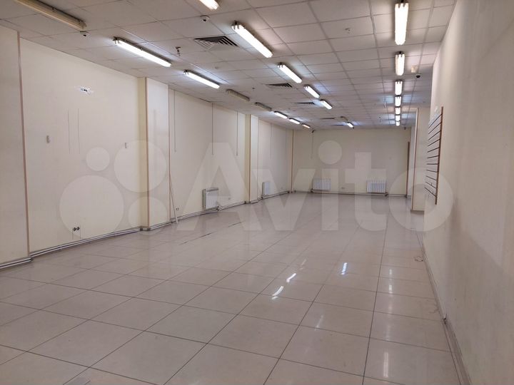 Торговая площадь, 315 м² на 1 эт Центр с отд входо