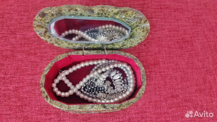 Малахитовая шкатулка