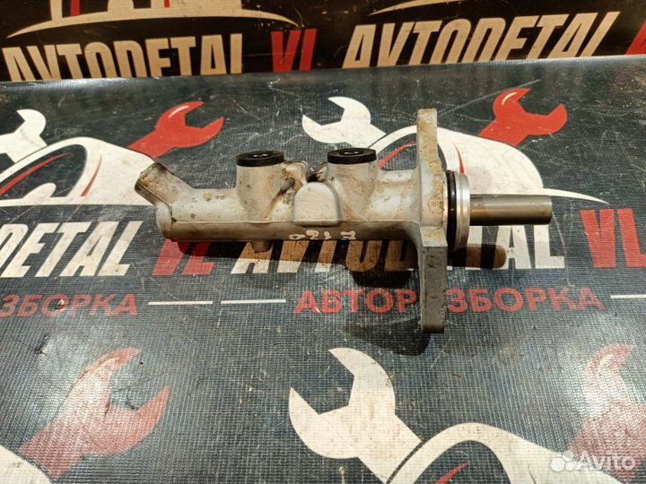 Главный тормозной цилиндр Toyota Corolla 9 E120