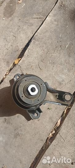 Подушка двс toyota allion 240