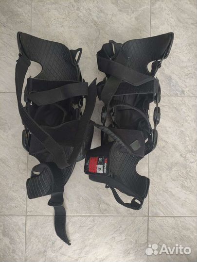 Наколенники EVS WEB knee brace