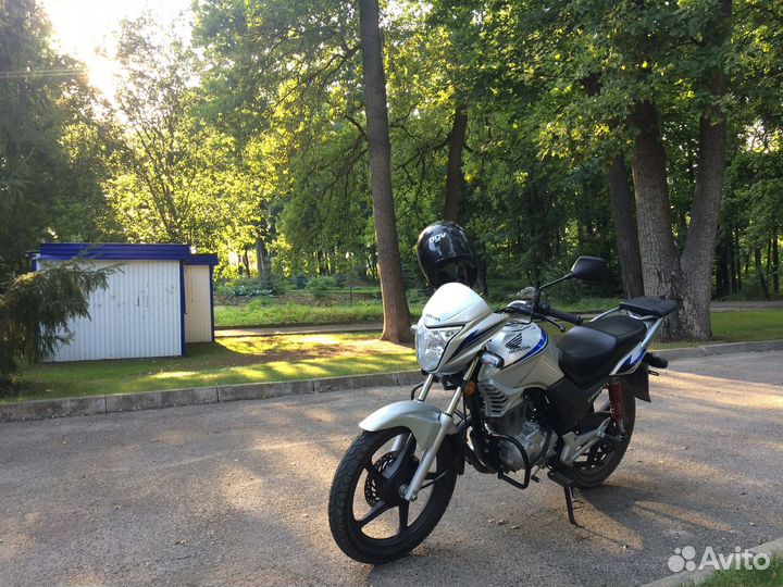 Honda CB125E