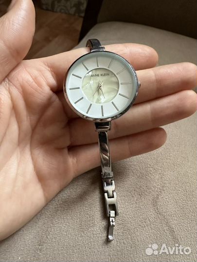 Часы женские anne klein