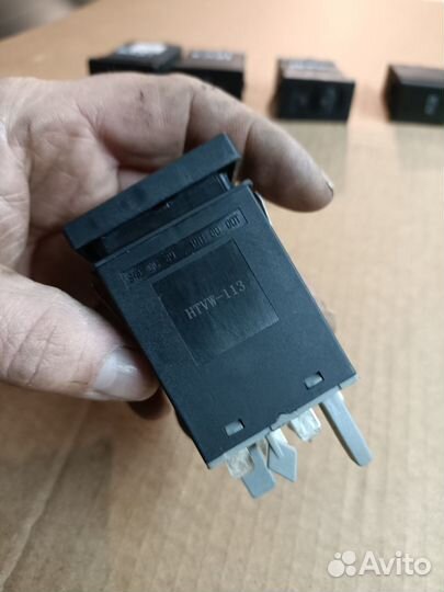 Кнопка аварийной остановки Volkswagen Passat B5+