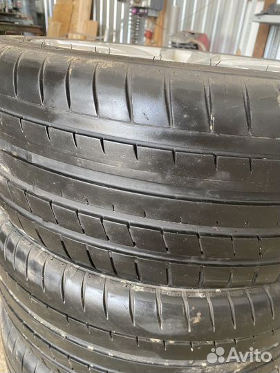 Infinity Tyres EcoMax 235/45 R18 98Y