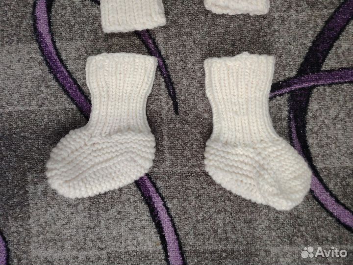 Вязаный комбинезон для новорожденных