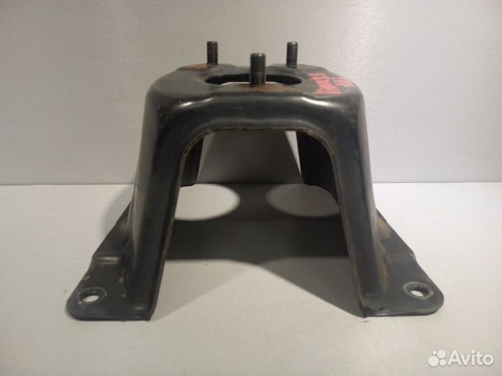 Кронштейн запасного колеса Suzuki Grand Vitara Xl7